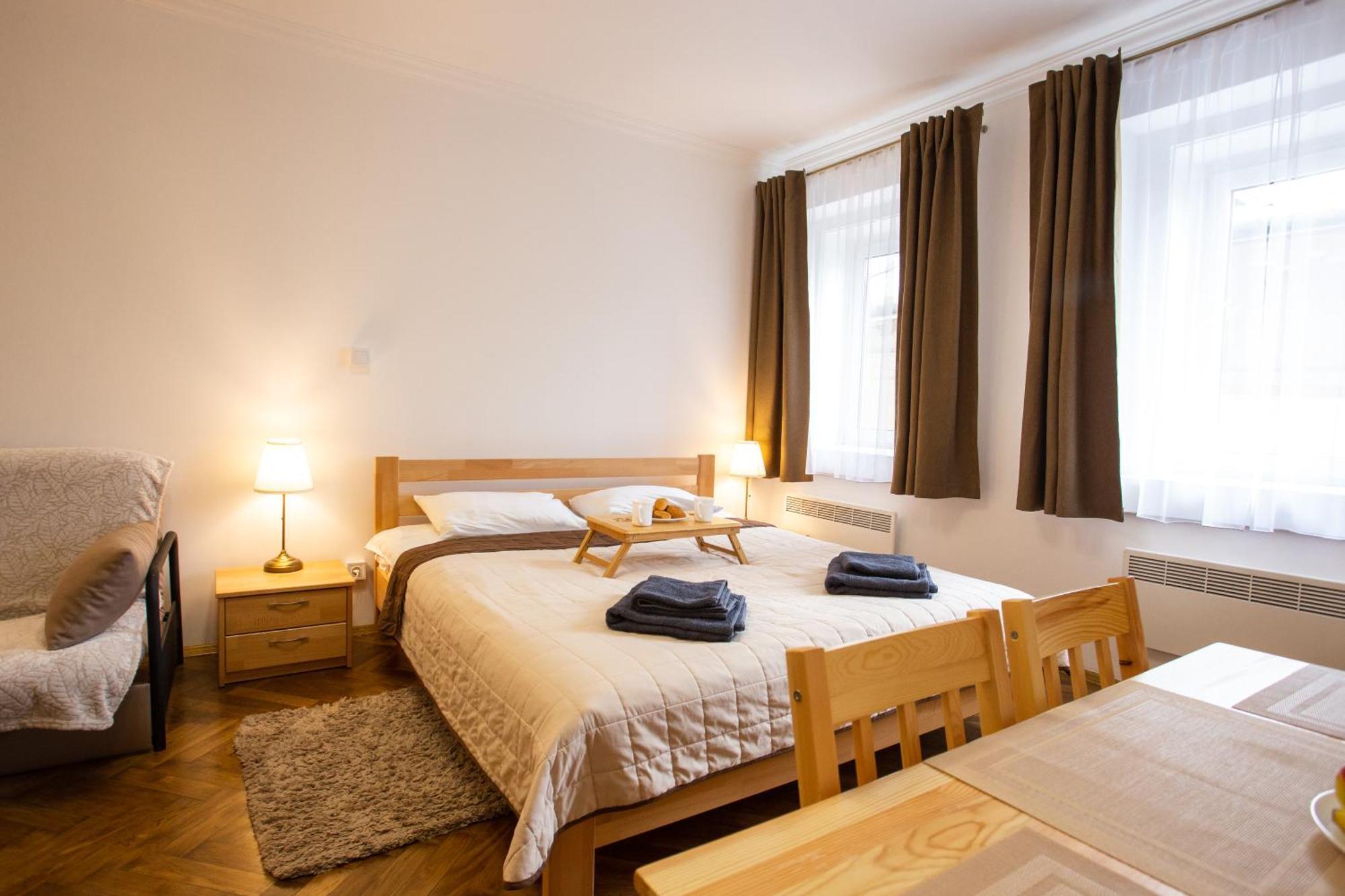 Peaceful Studio On Rynok Square Lviv Ngoại thất bức ảnh