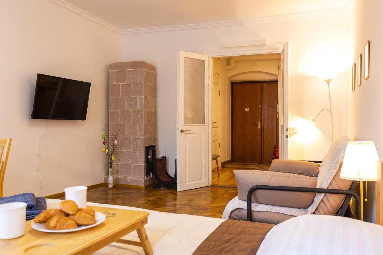Peaceful Studio On Rynok Square Lviv Ngoại thất bức ảnh