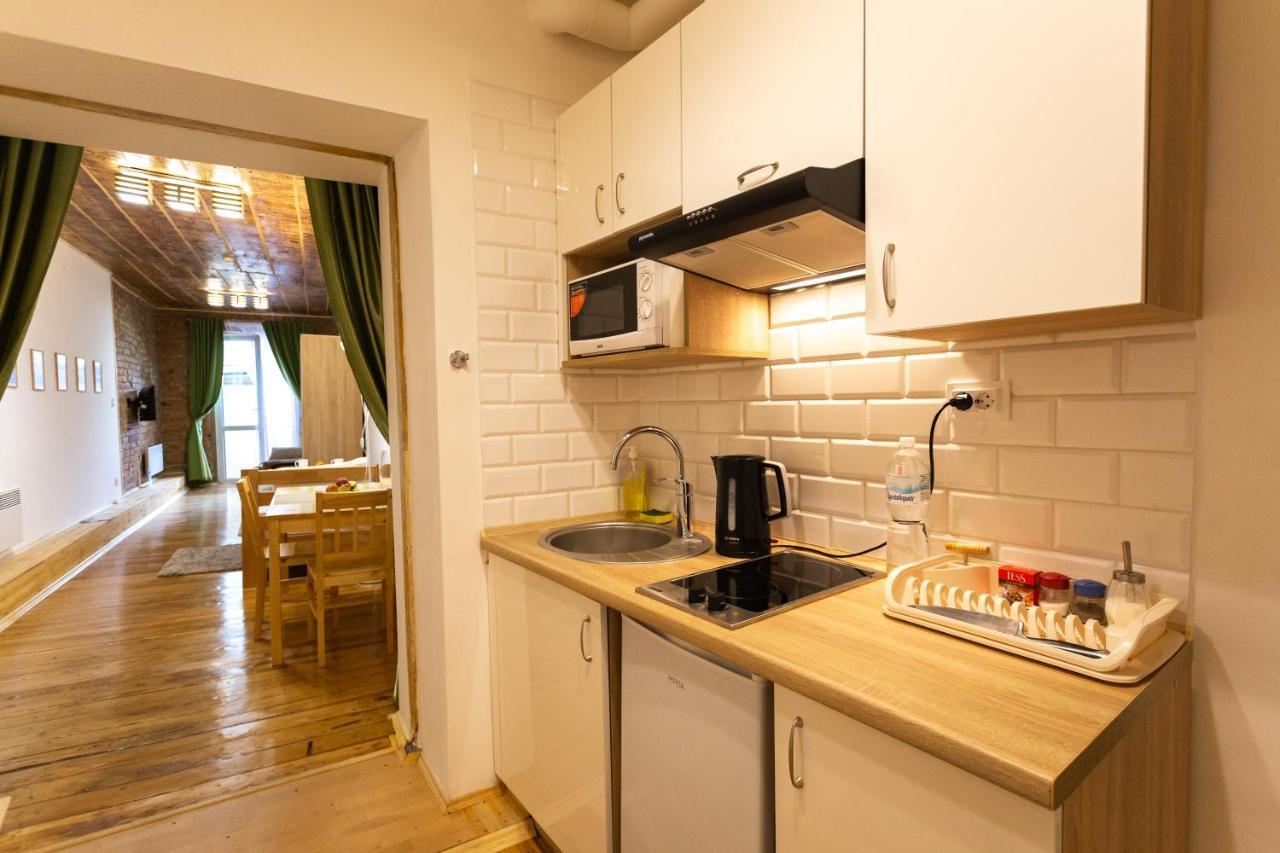 Peaceful Studio On Rynok Square Lviv Ngoại thất bức ảnh