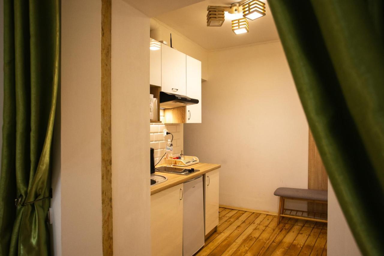 Peaceful Studio On Rynok Square Lviv Ngoại thất bức ảnh