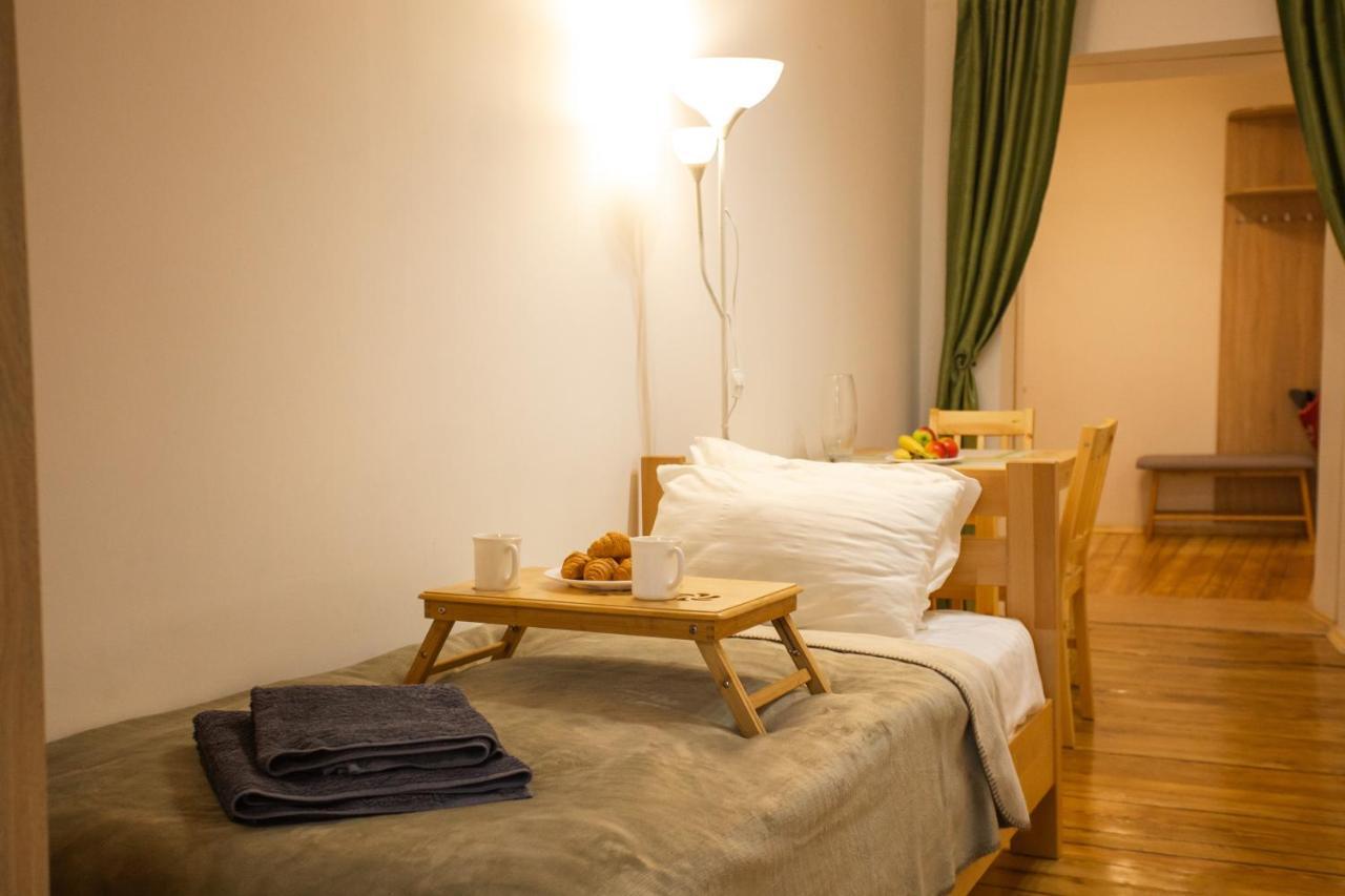 Peaceful Studio On Rynok Square Lviv Ngoại thất bức ảnh